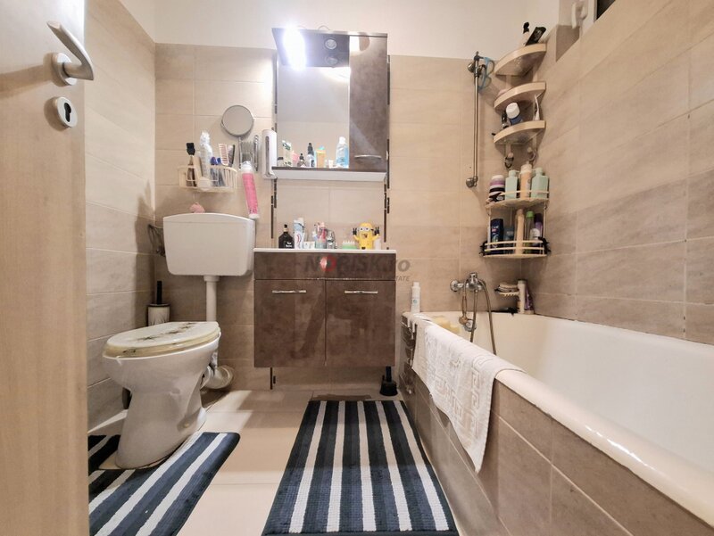 Campia Libertatii 3 Camere  Decomandat  67mp  Etaj 1  Parc IOR